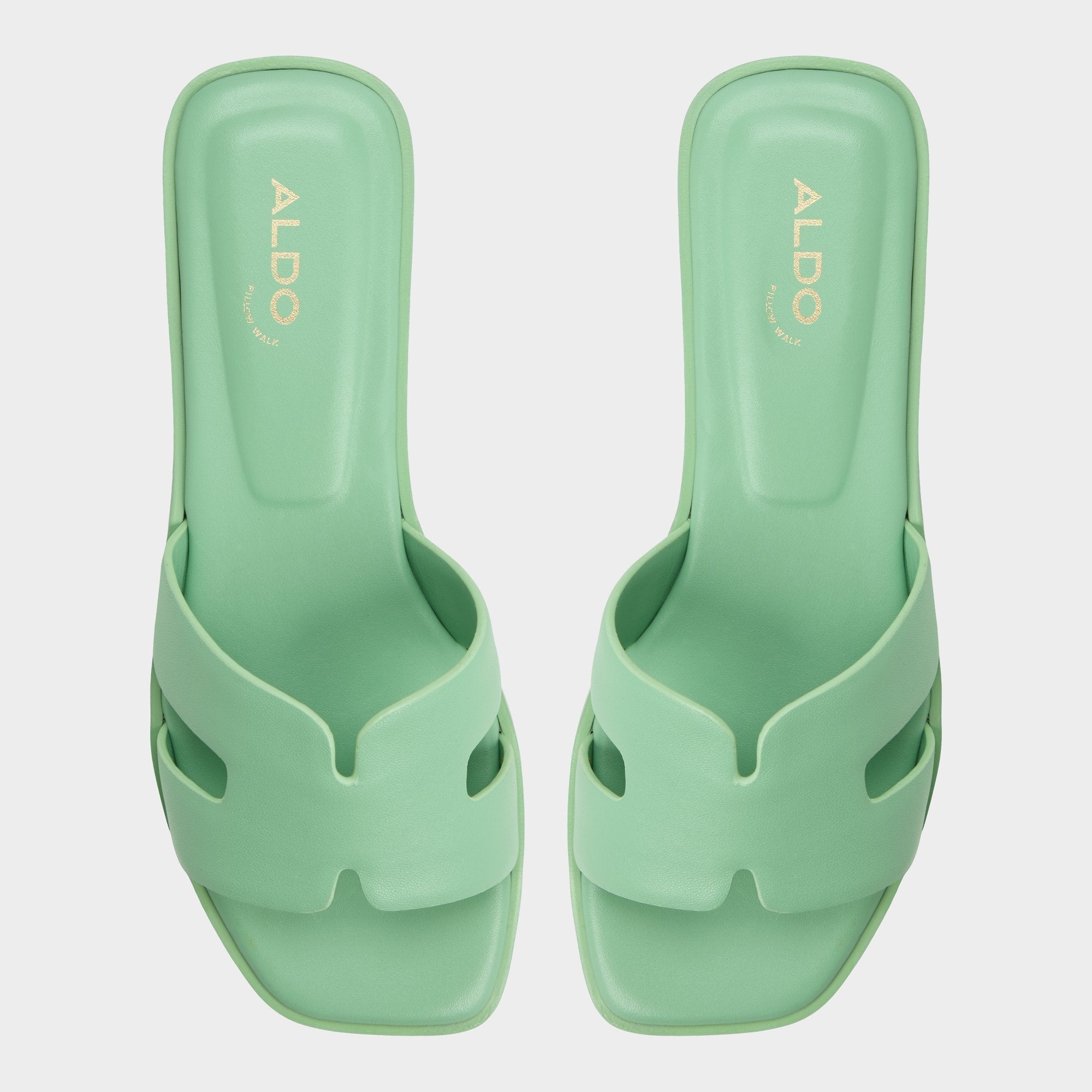 Itsandal Medium Green Women's Flats - Slide sandal