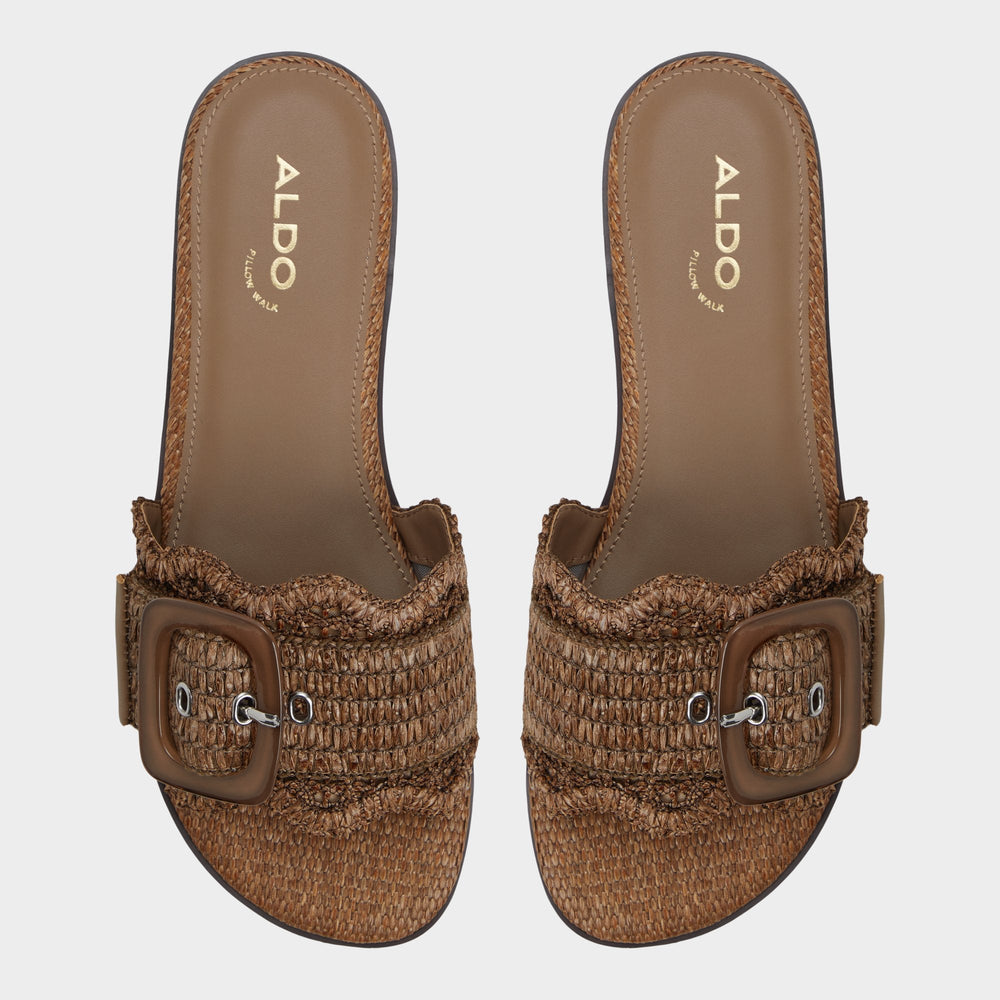 Wavysally in Light Brown - Slide sandal
