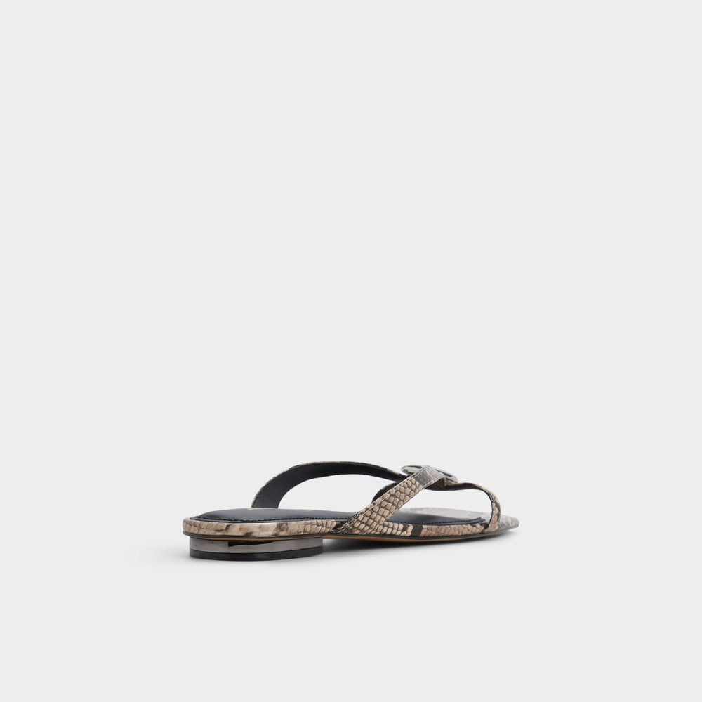 Iliria White/Black Women's Flats - Slide sandal