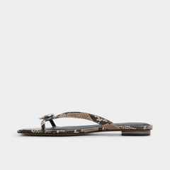 Iliria White/Black Women's Flats - Slide sandal