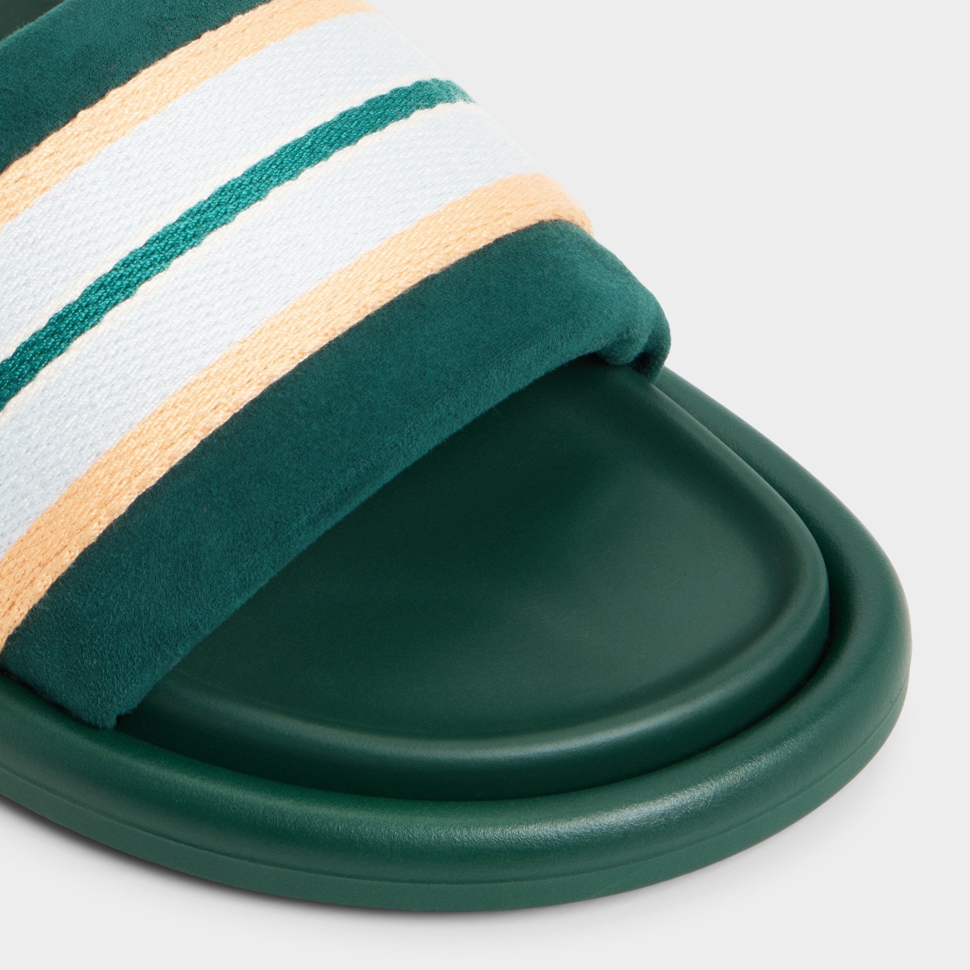 Nydelagan in Open Green - Footbed sandal