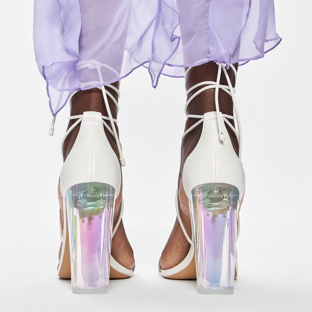 Onardonia in Open Natural - Strappy sandal Block heel