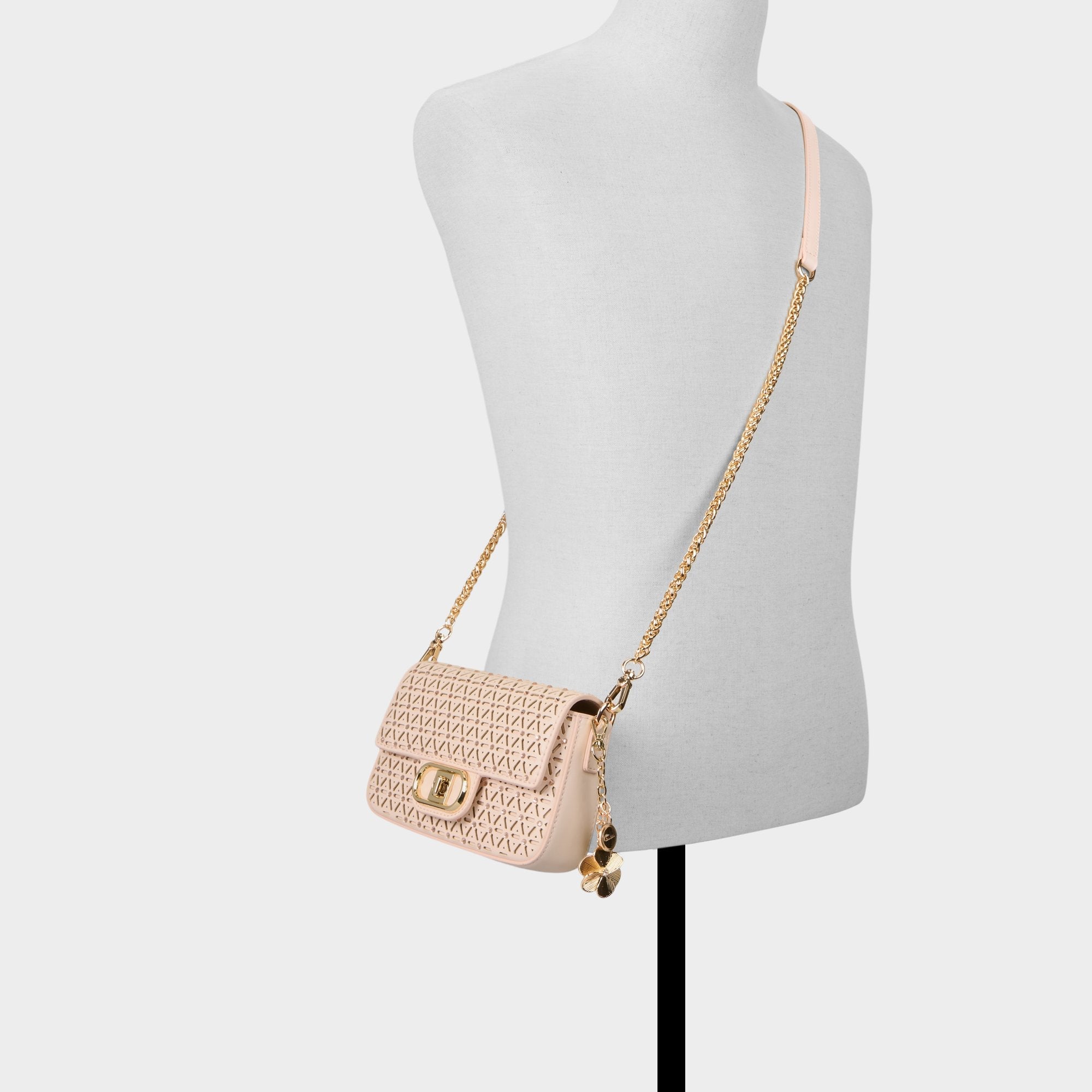 Bellablingg in Light Pink - Shoulder bag
