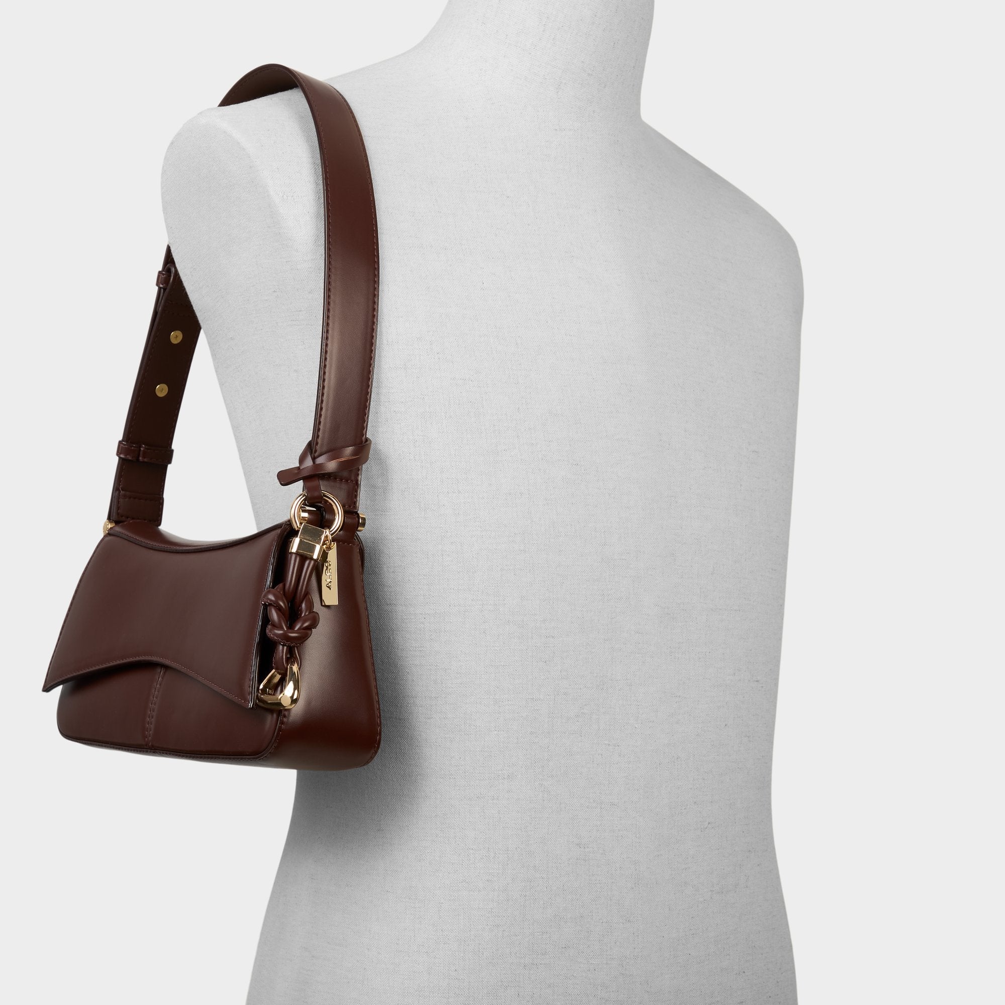 Evenaa in Brown - Shoulder bag
