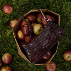 Jabellee in Dark Red - Shoulder bag