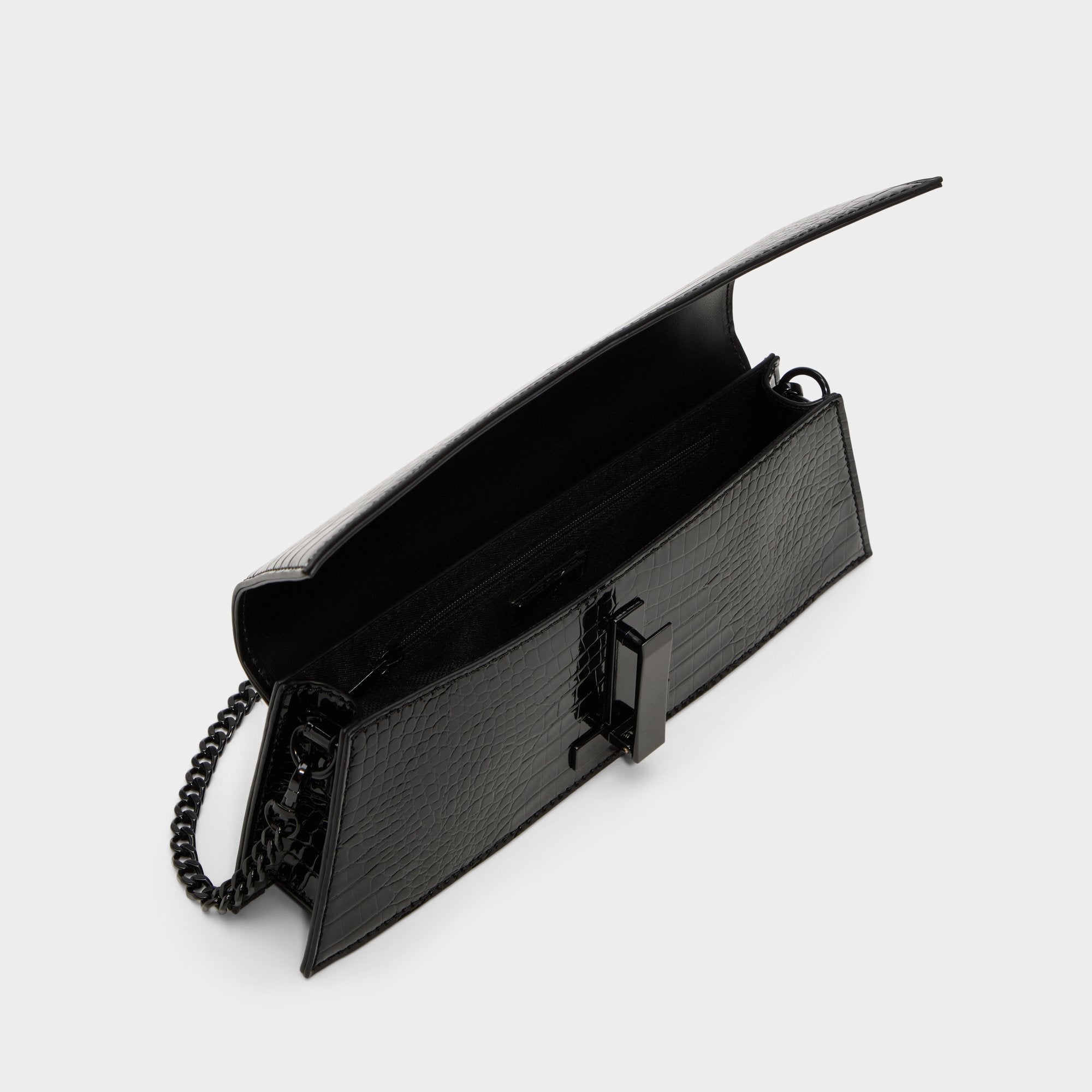 Mmychaelaa in Black - Clutch