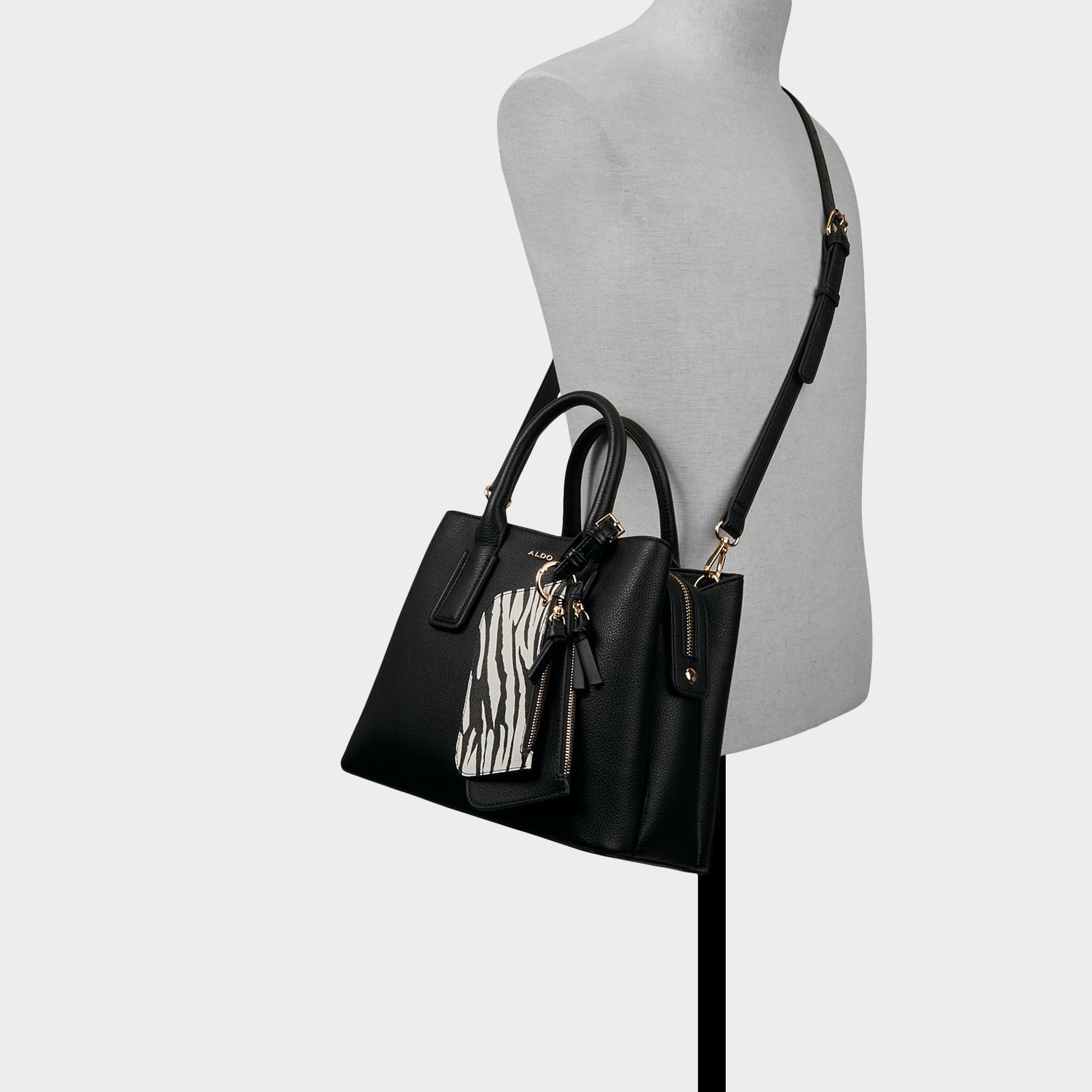 Jeynnaa in Black - Satchel bag