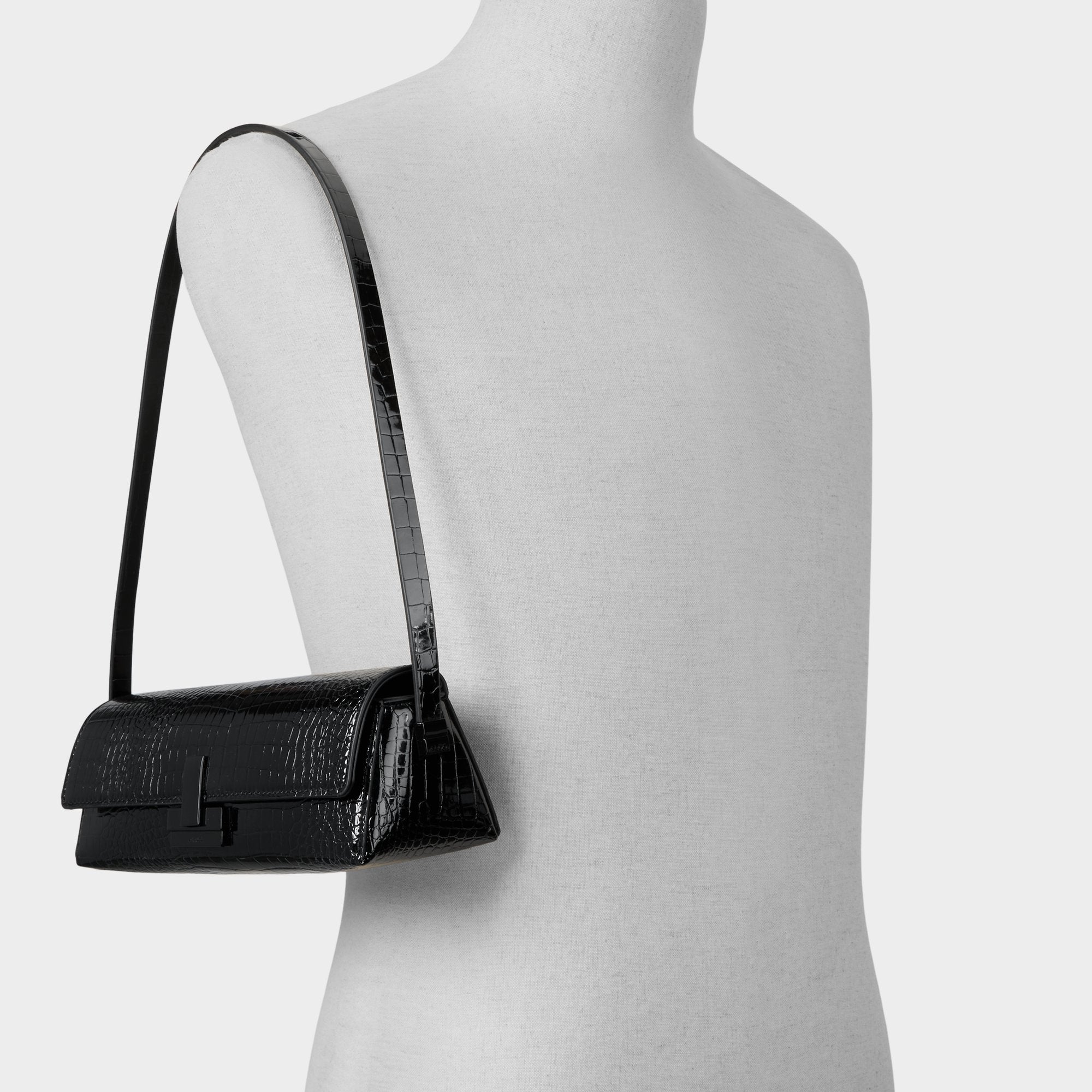 Alessianaa in Black Black - Shoulder bag