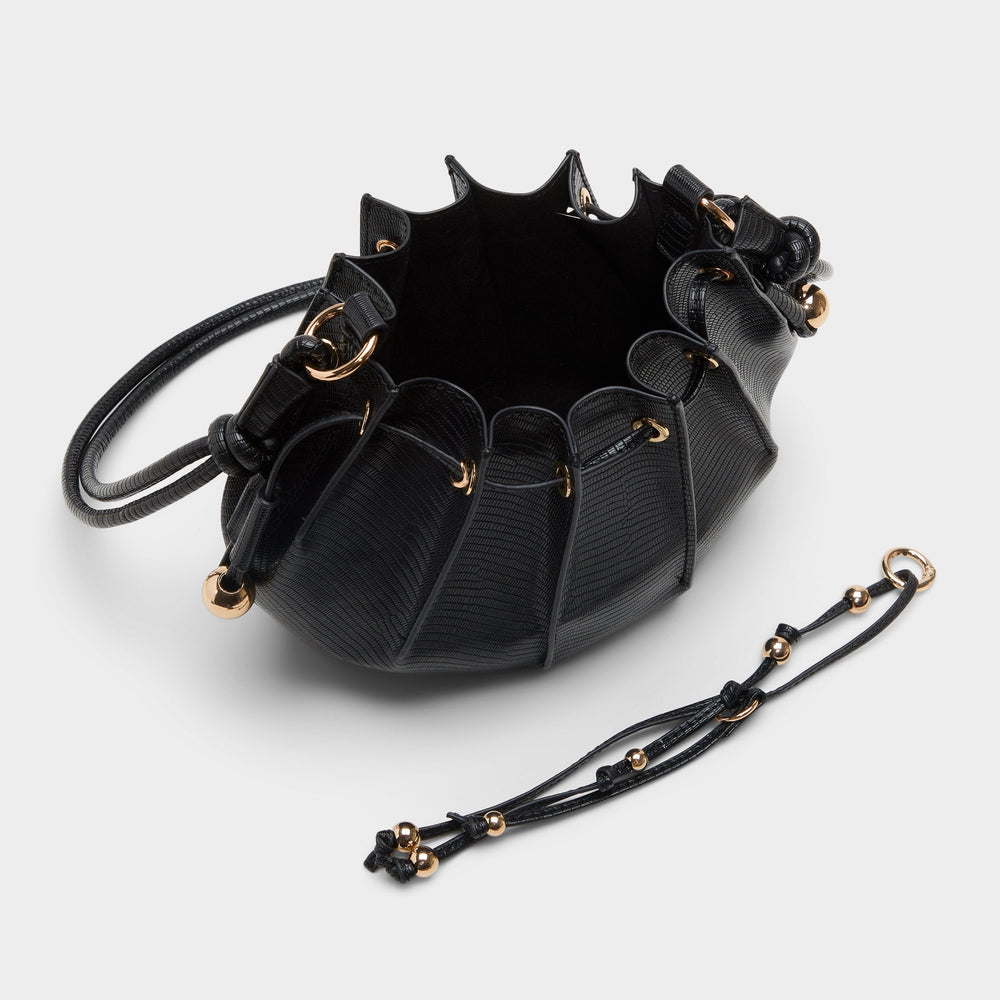 Zovellee in Black - Crossbody bag