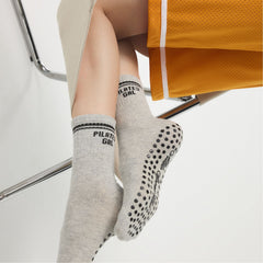 Pilatesclub in Grey - Pilates socks