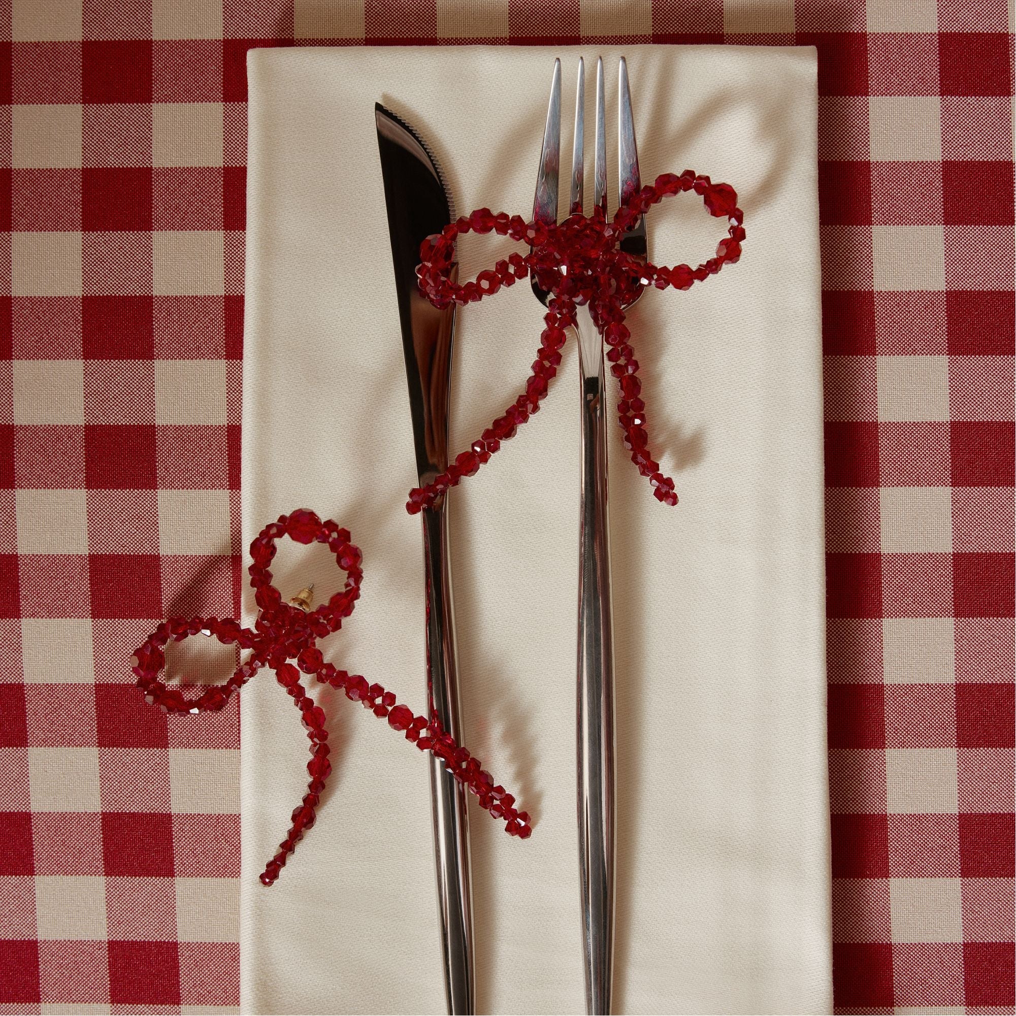 Tinsla in Bordo - Statement earrings