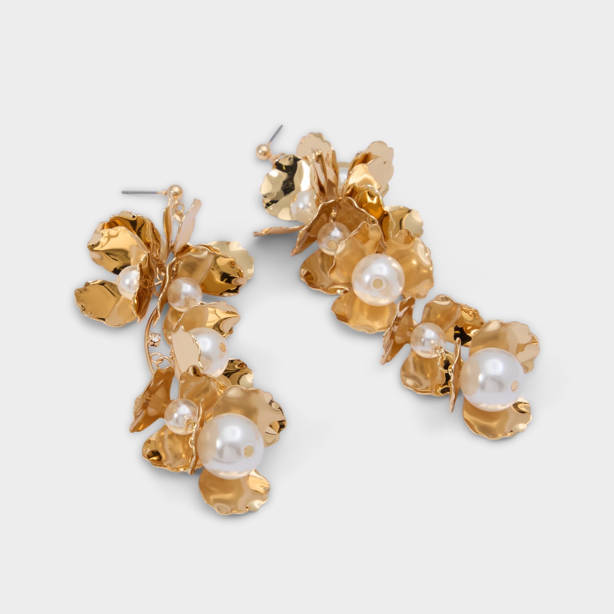 Serrenna Gold Women's Earrings - Chandelier earrings