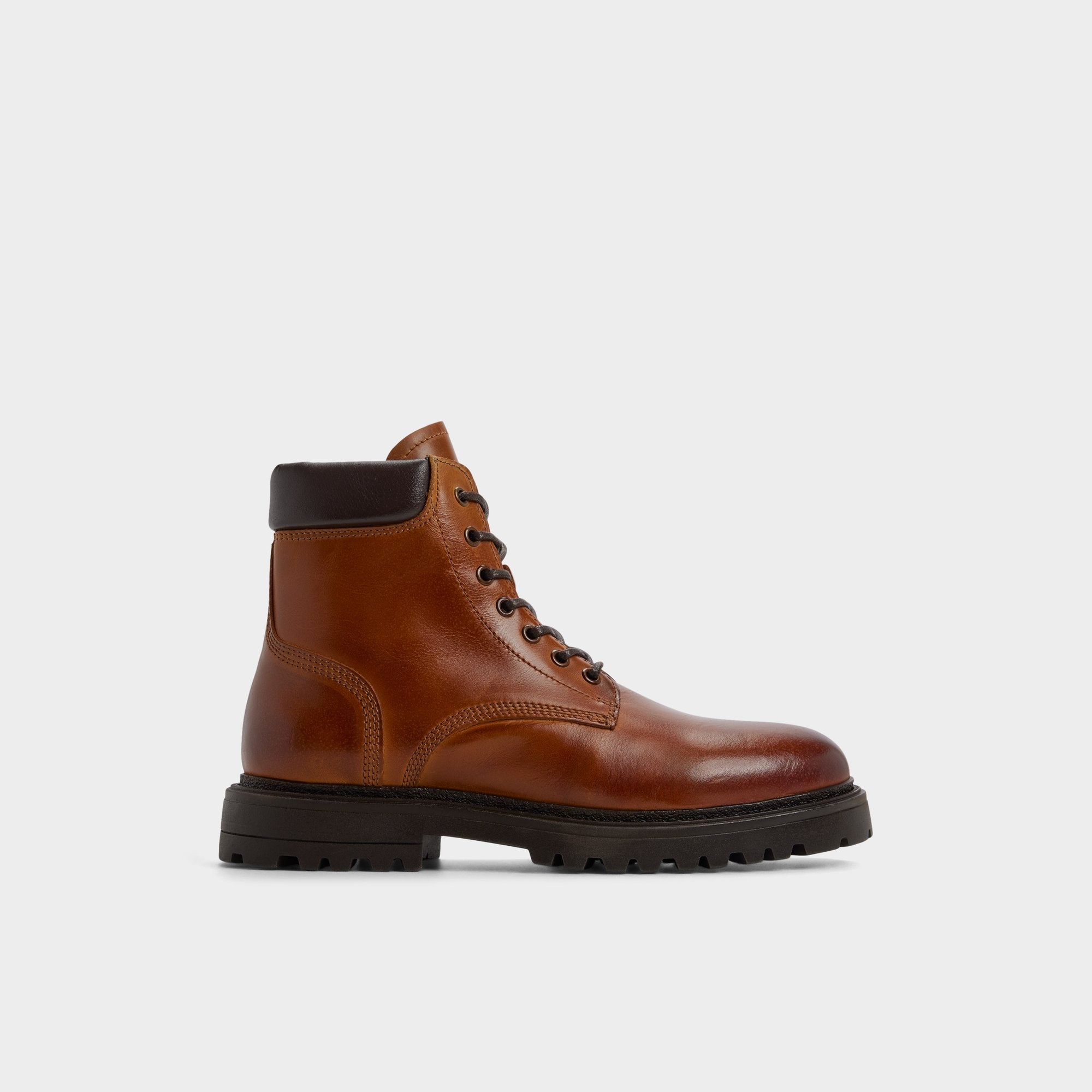 Lug sole Draco in Cognac - Combat boot