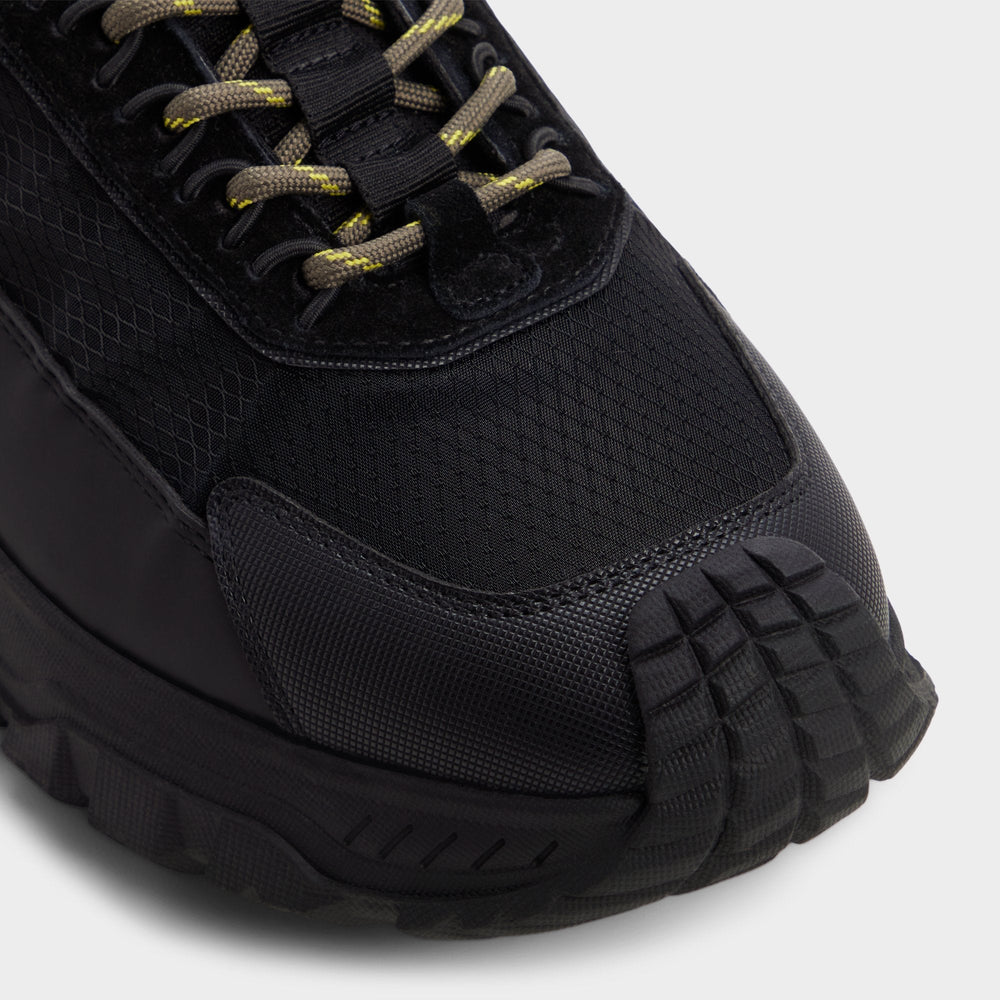 Brent in Black - Hiking boot