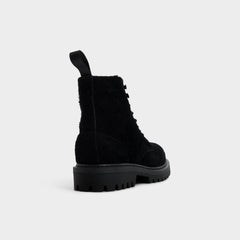 Doublezero in Black - Combat boot Lug sole