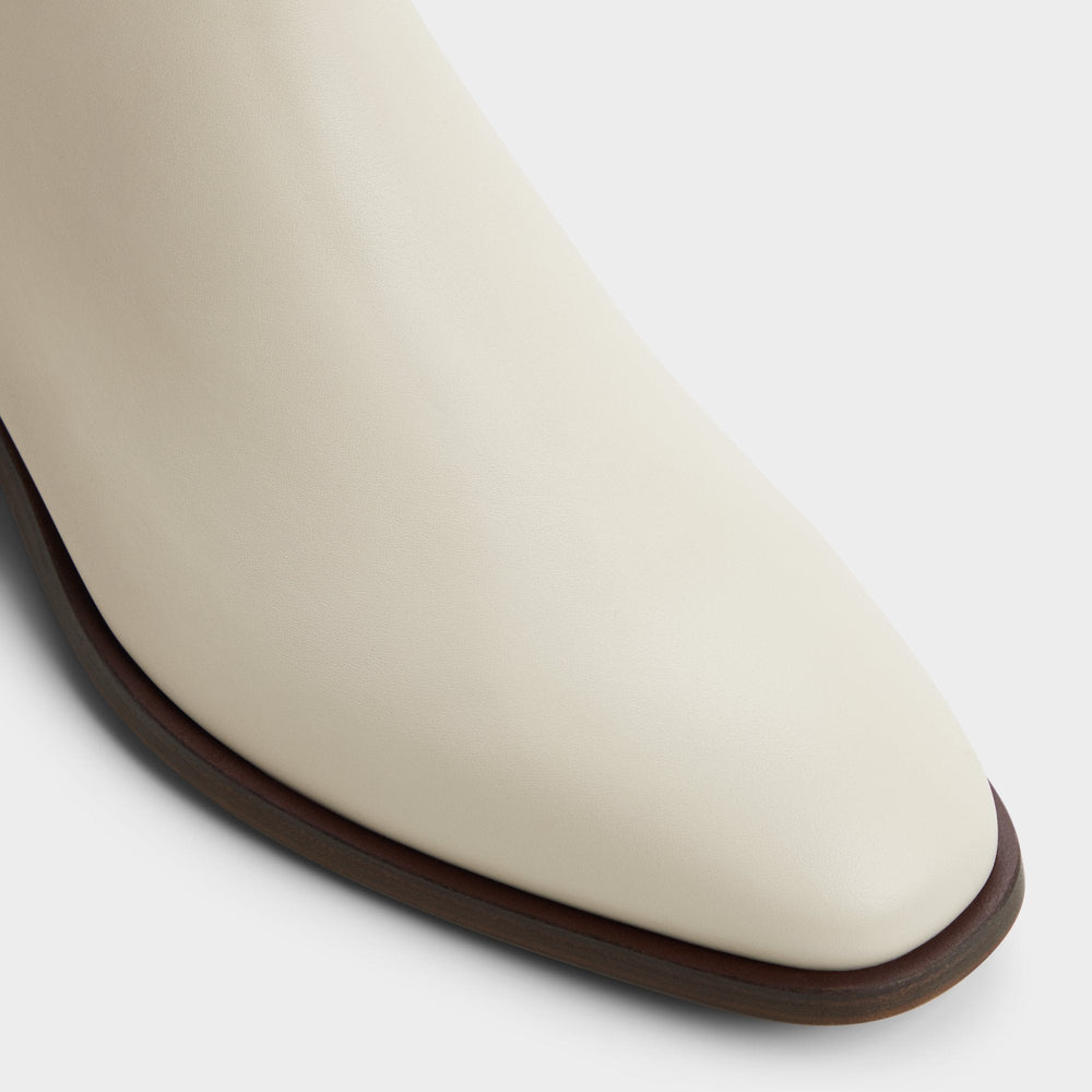 Amur in White Bone - Ankle boot