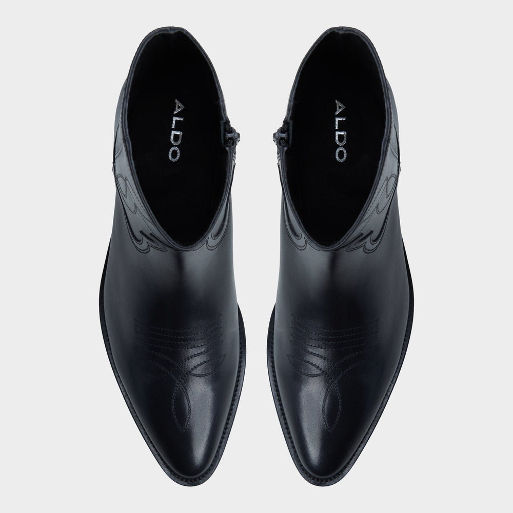 Arvin in Black - Ankle boot