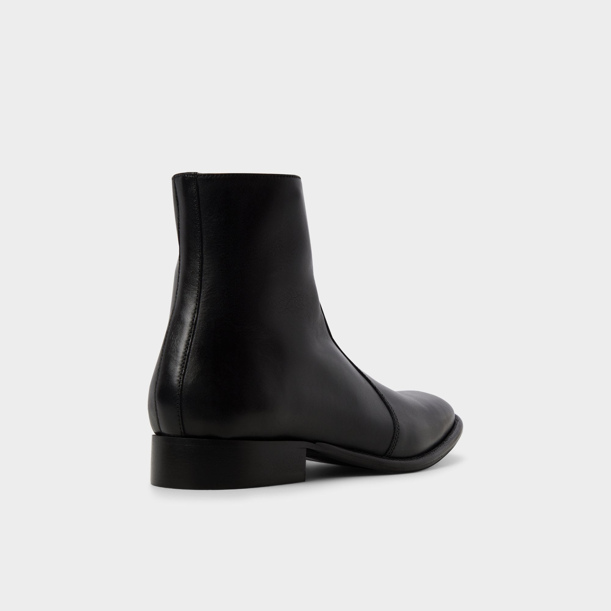 Brando in Black - Ankle boot