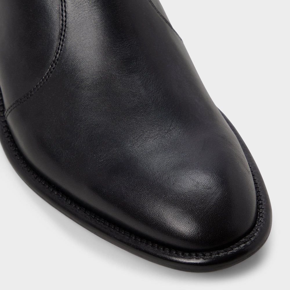 Brando in Black - Ankle boot