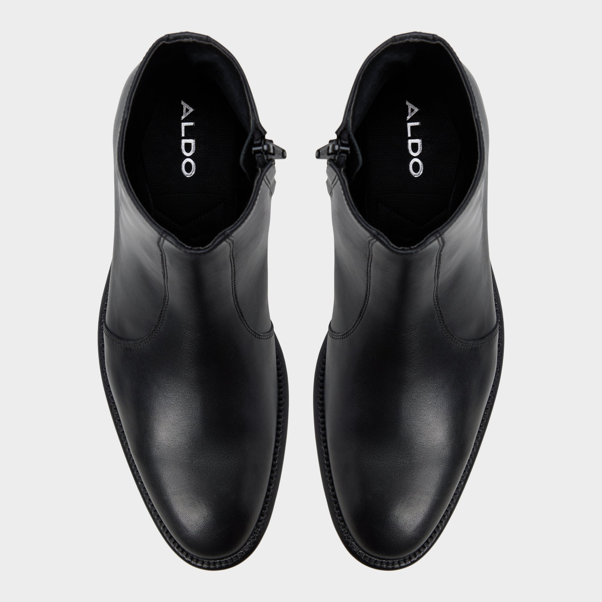 Brando in Black - Ankle boot