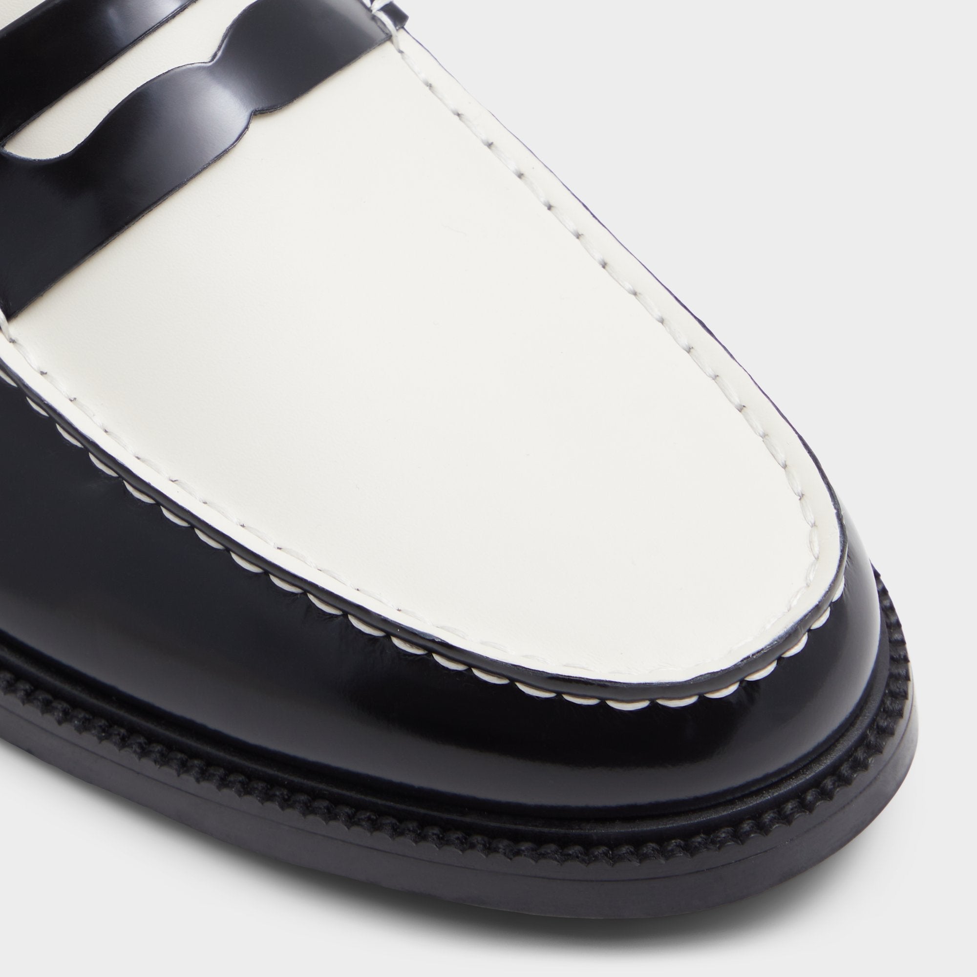 Kieran Black/White Men's Dress Shoes - Loafer
