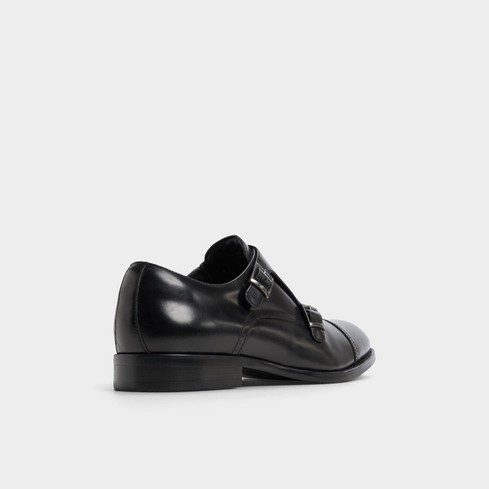 Zelasien in Black - Monkstrap loafer