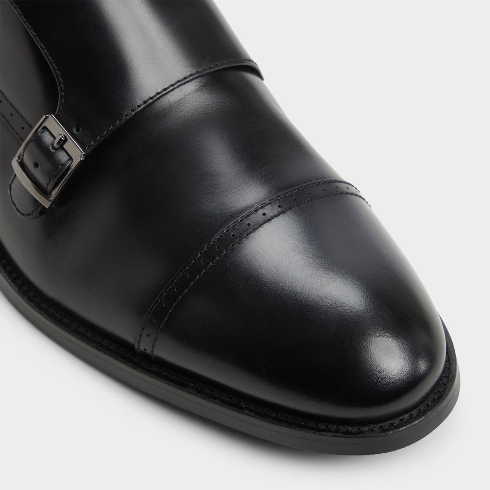 Zelasien in Black - Monkstrap loafer