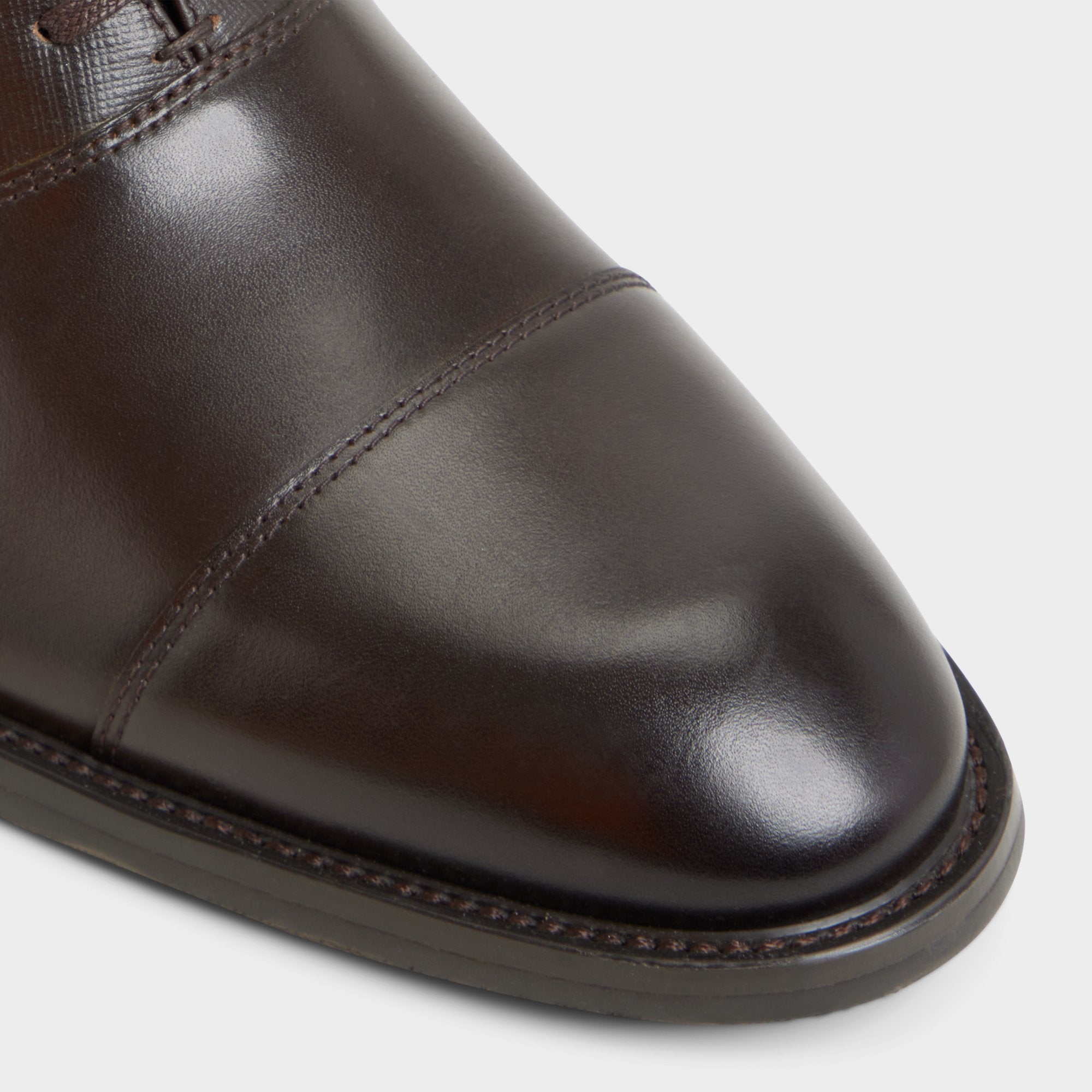 Reece in Dark Brown - Oxford shoe