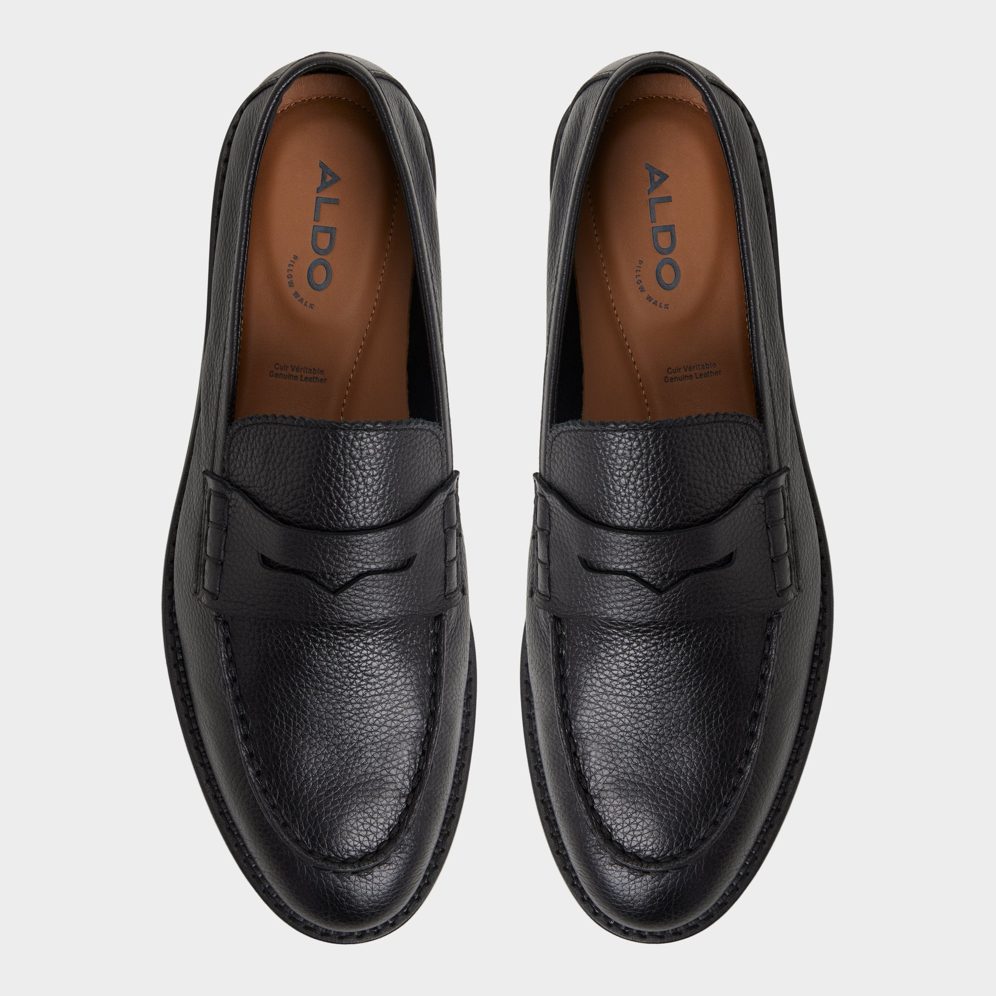 Melvillee in Open Black - Loafer