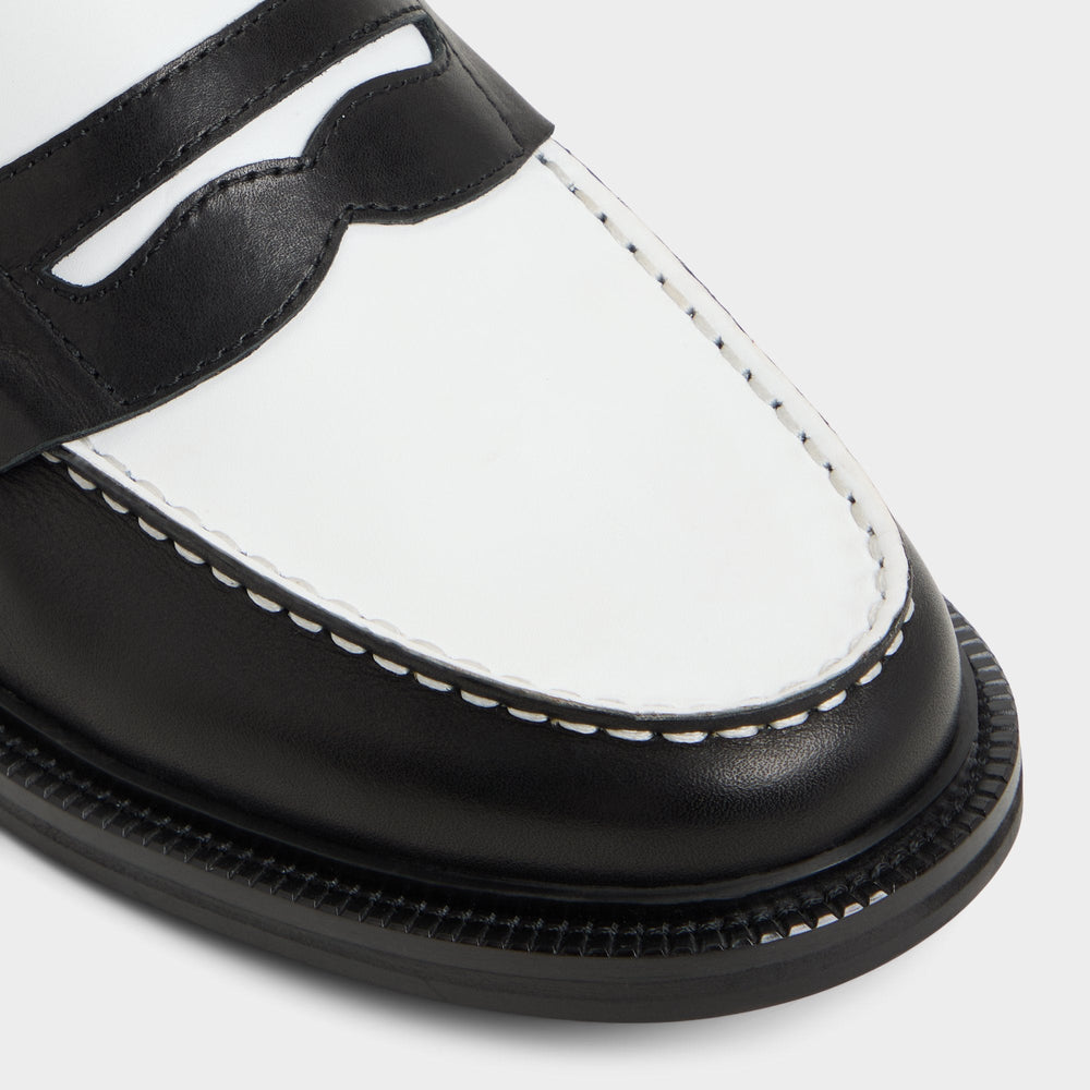 Buckley in Other Black 14048385 - Loafer