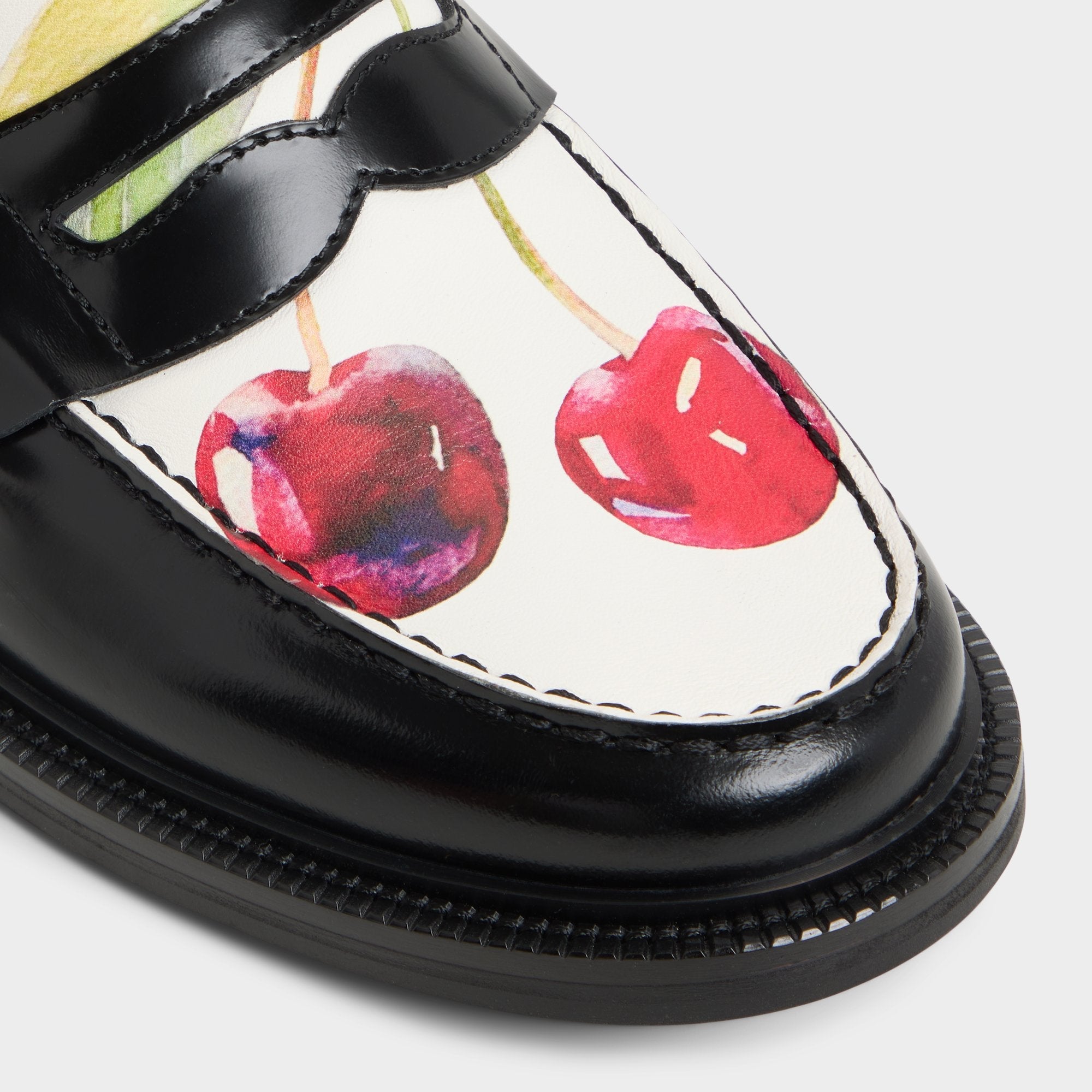 Buckley in Other Black - Loafer