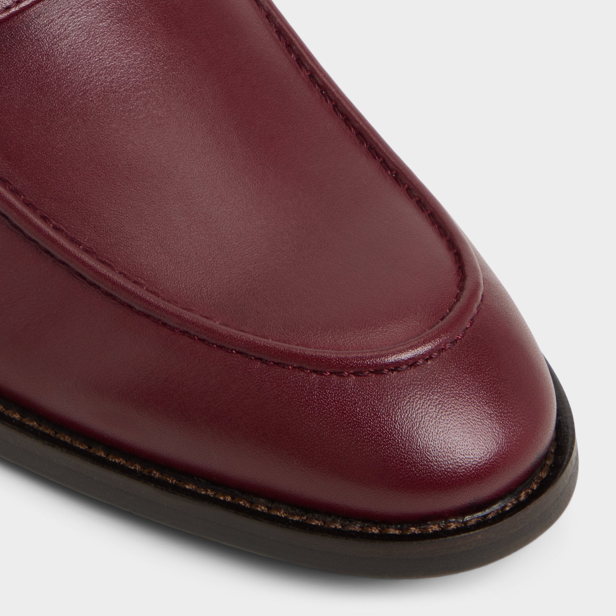 Beck in Other Red - Loafer