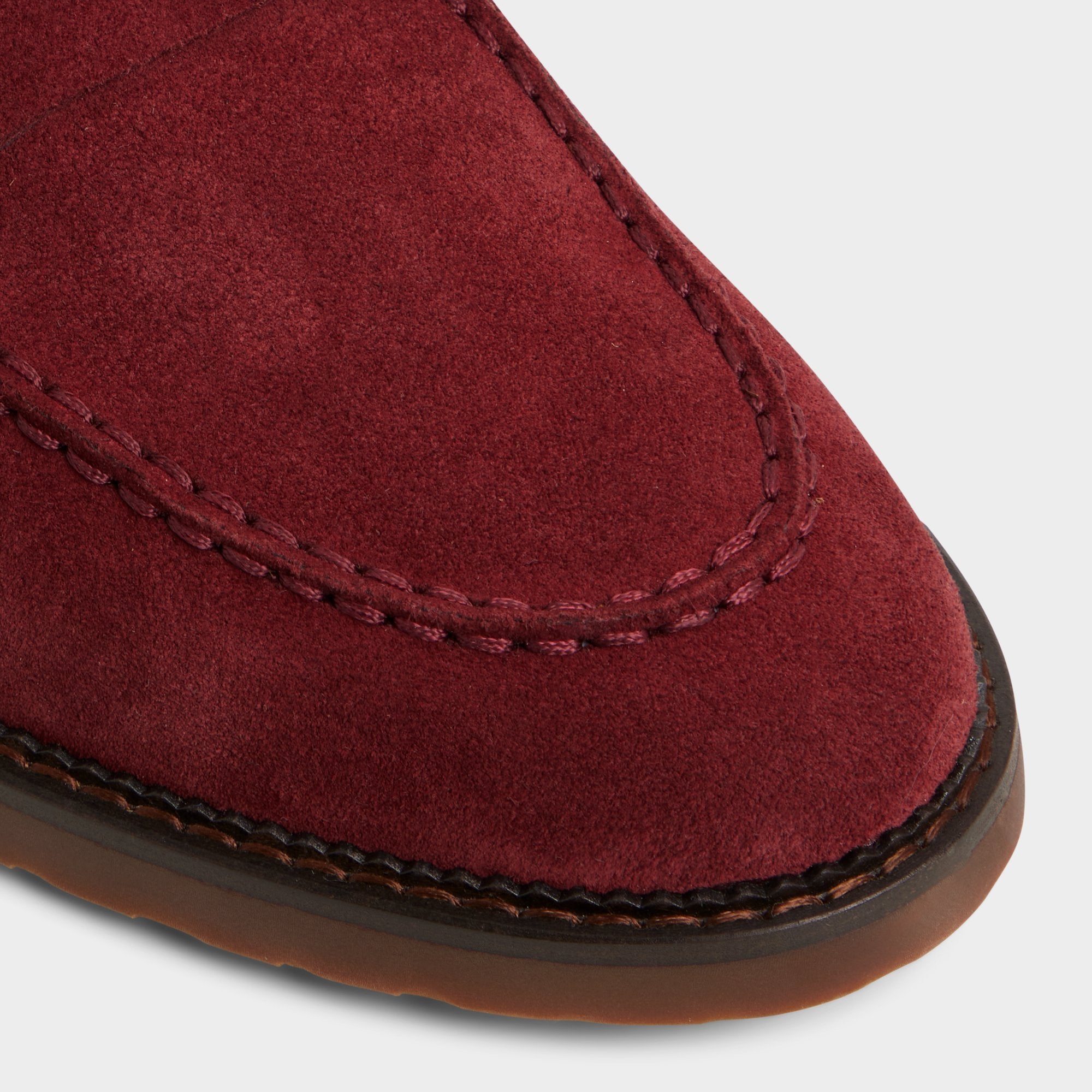 Melvillee in Medium Red - Loafer