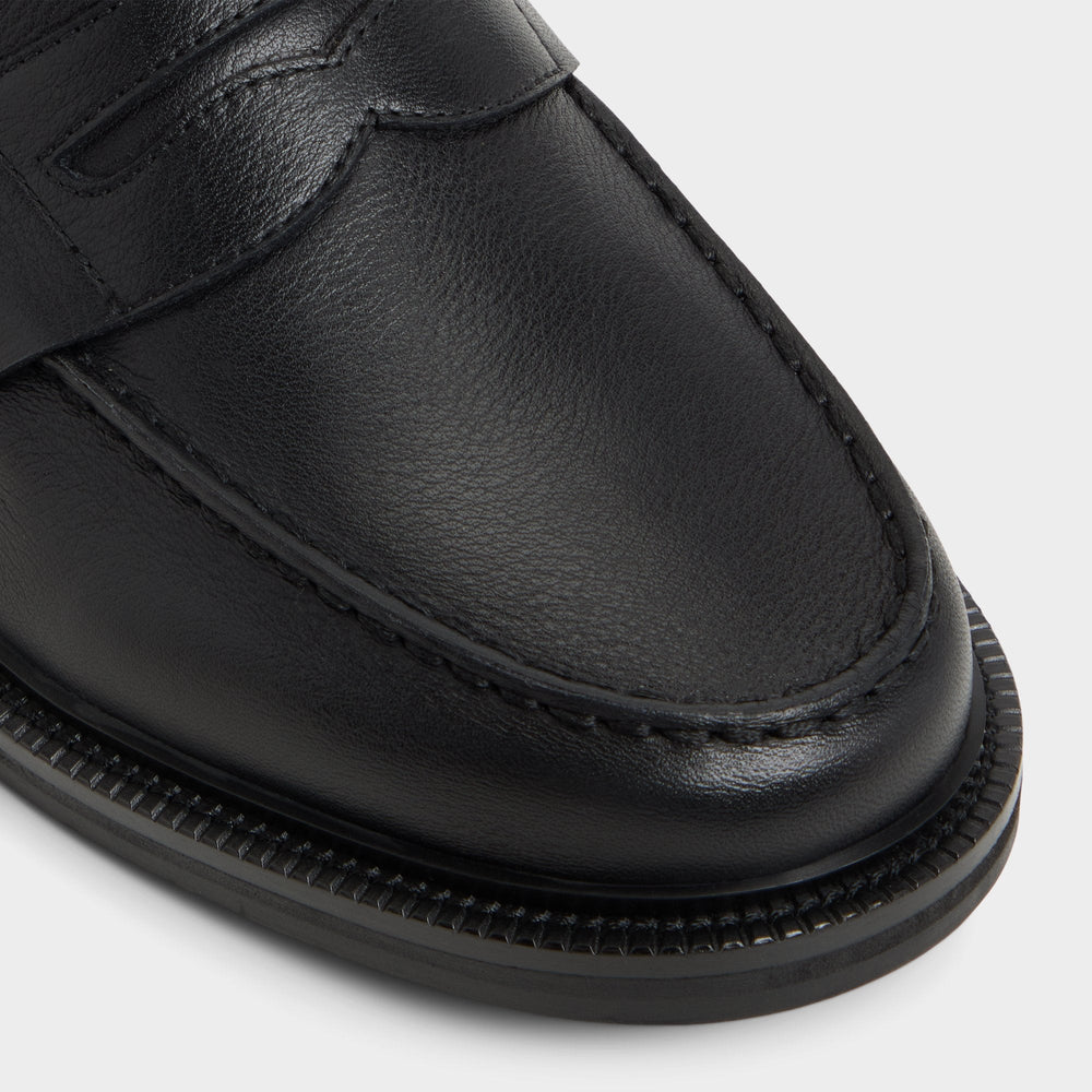 Buckley in Open Black - Loafer
