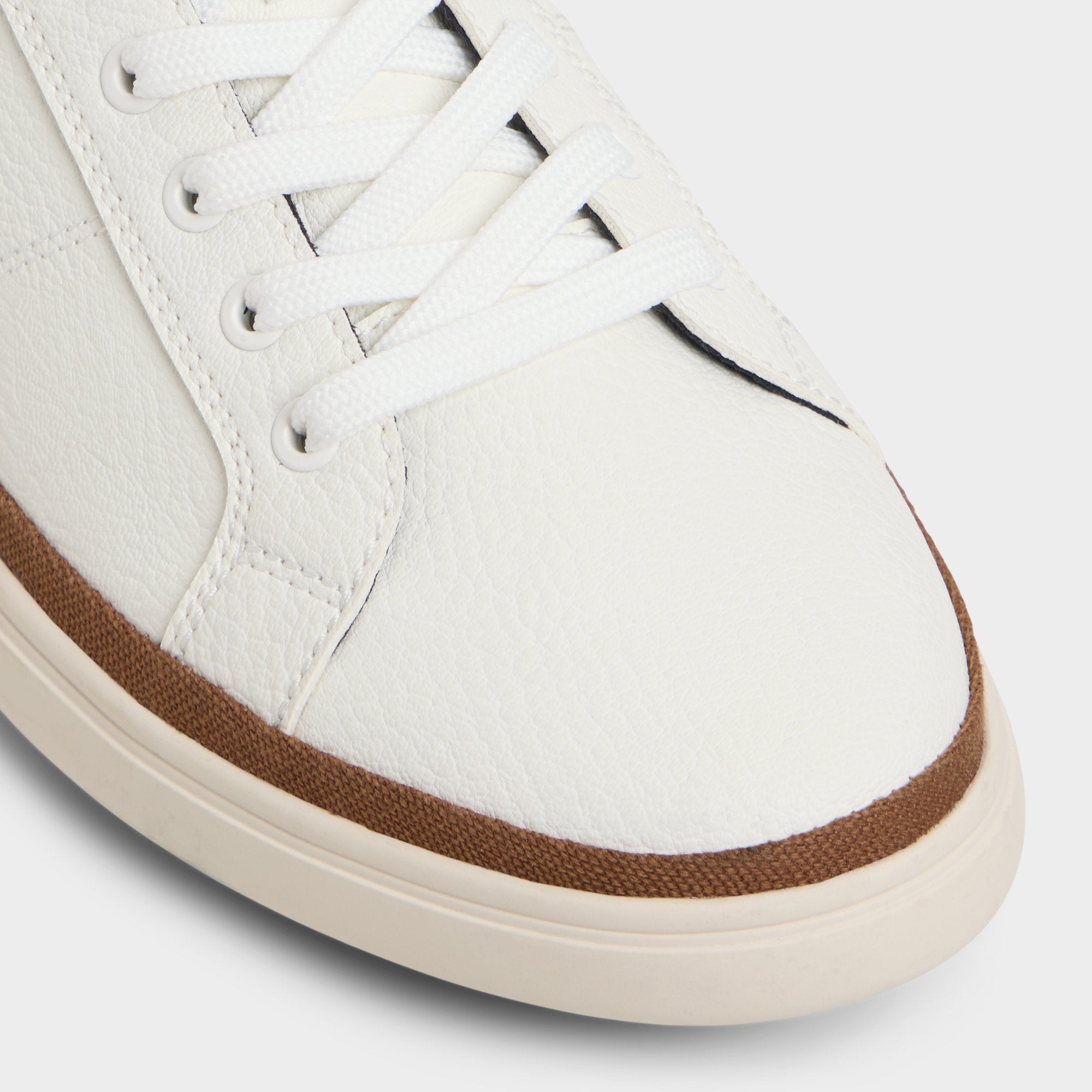 Finespec White Overflow Men's Low top - Low top sneaker Cup sole