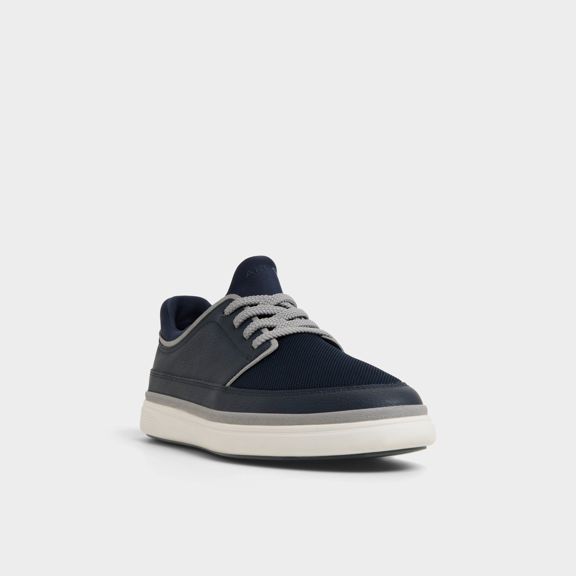 Kurtis Navy Men's Low top - Low top sneaker Cup sole