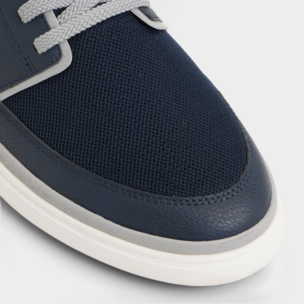 Kurtis Navy Men's Low top - Low top sneaker Cup sole