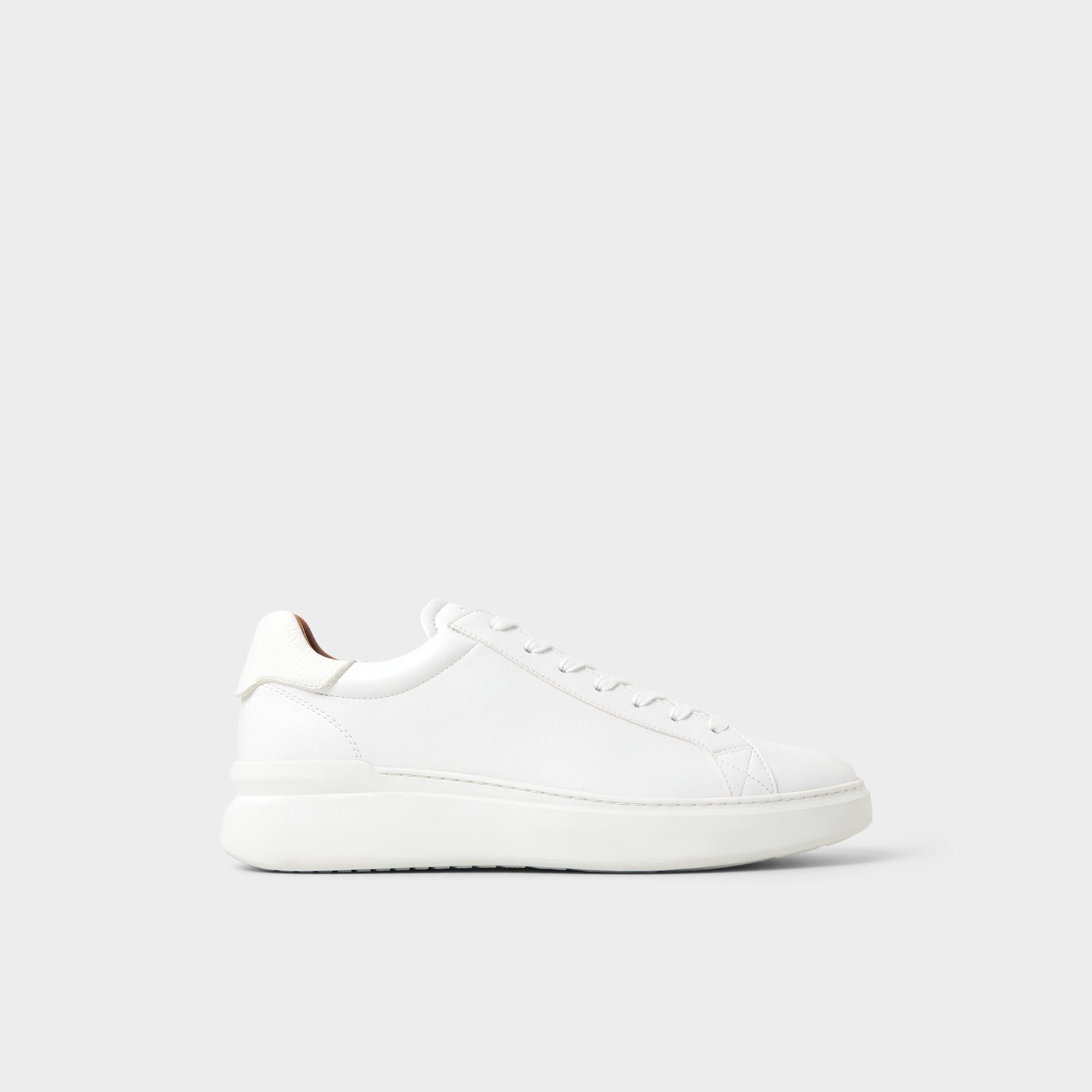 Toddy in White - Low top sneaker