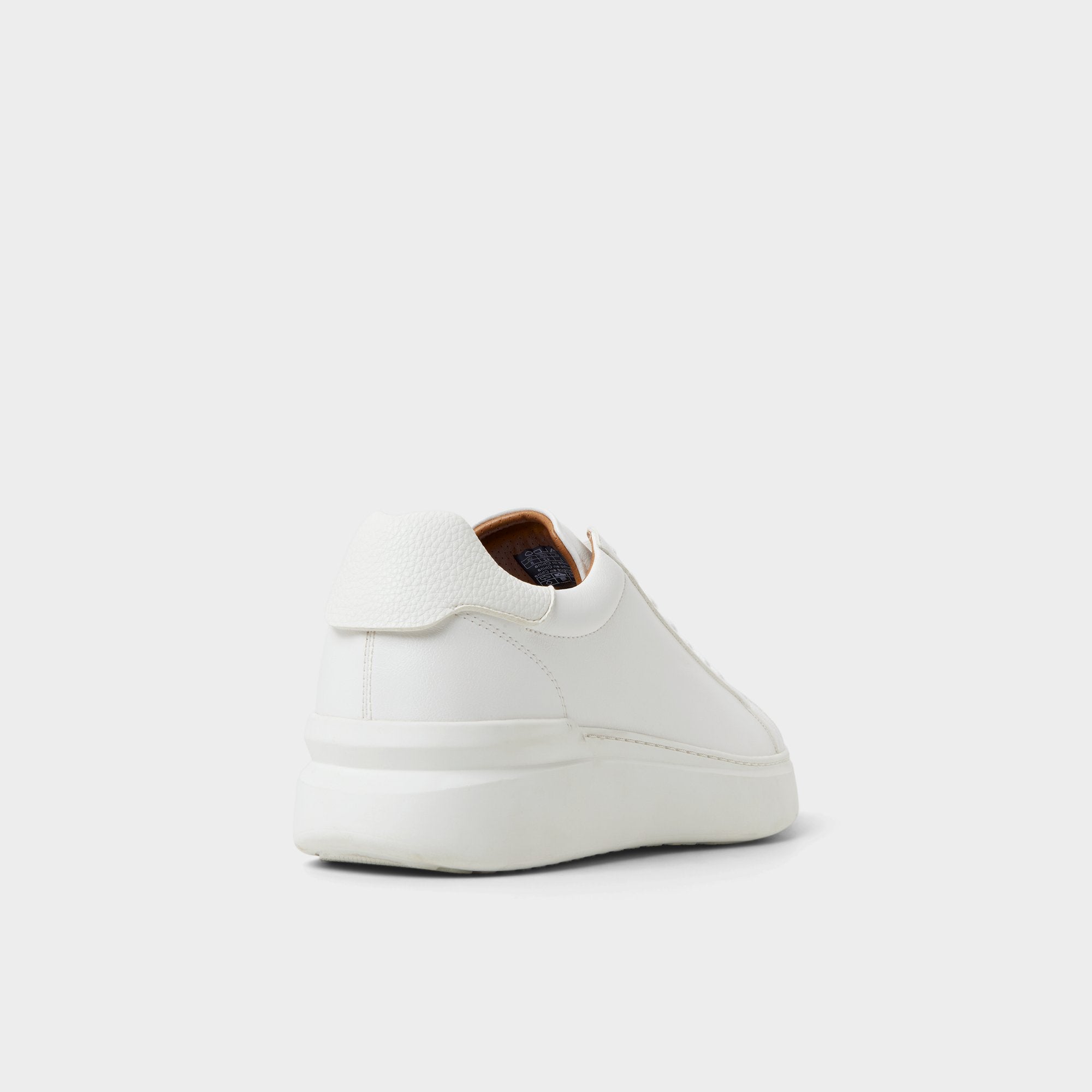 Toddy in White - Low top sneaker