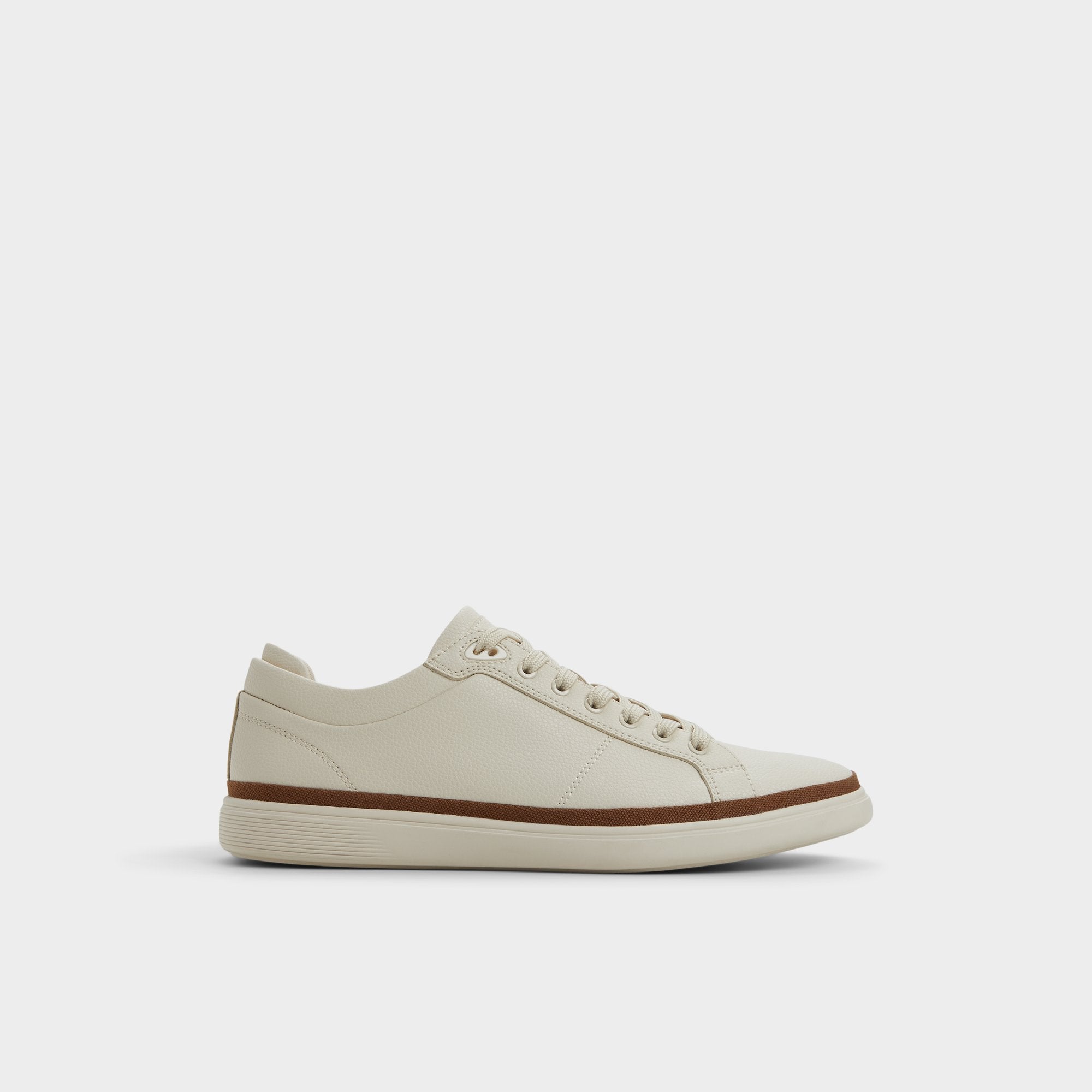 Finespec in Light Beige 14102437 - Low top sneaker Cup sole