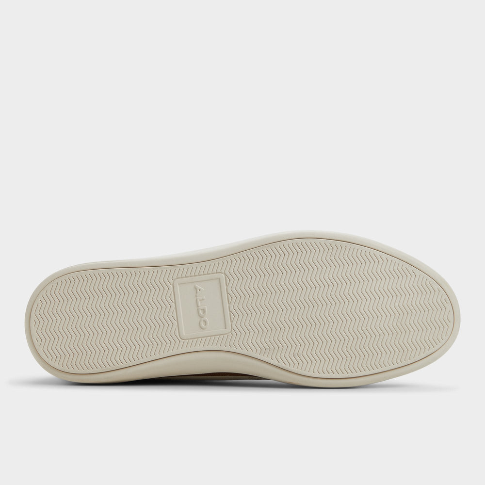 Finespec in Light Beige 14102437 - Low top sneaker Cup sole