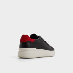 Rohan in Black - Low top sneaker