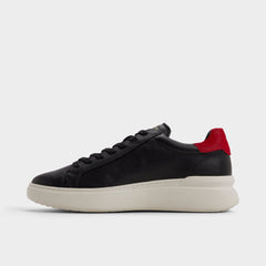 Rohan in Black - Low top sneaker