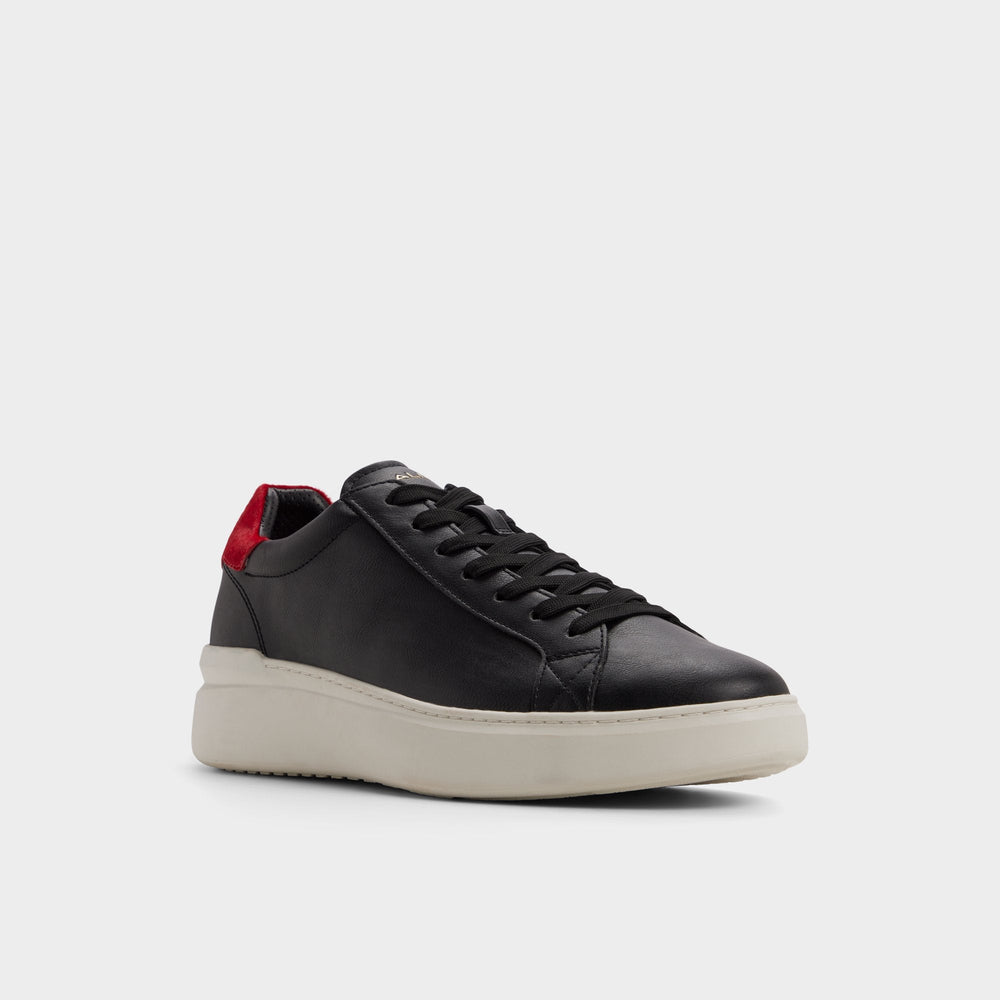 Rohan in Black - Low top sneaker