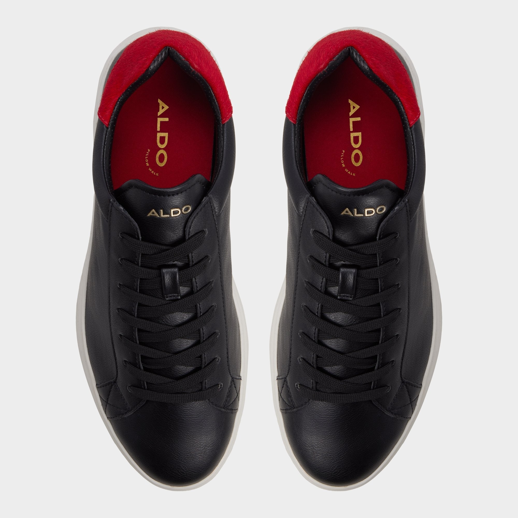 Rohan in Black - Low top sneaker