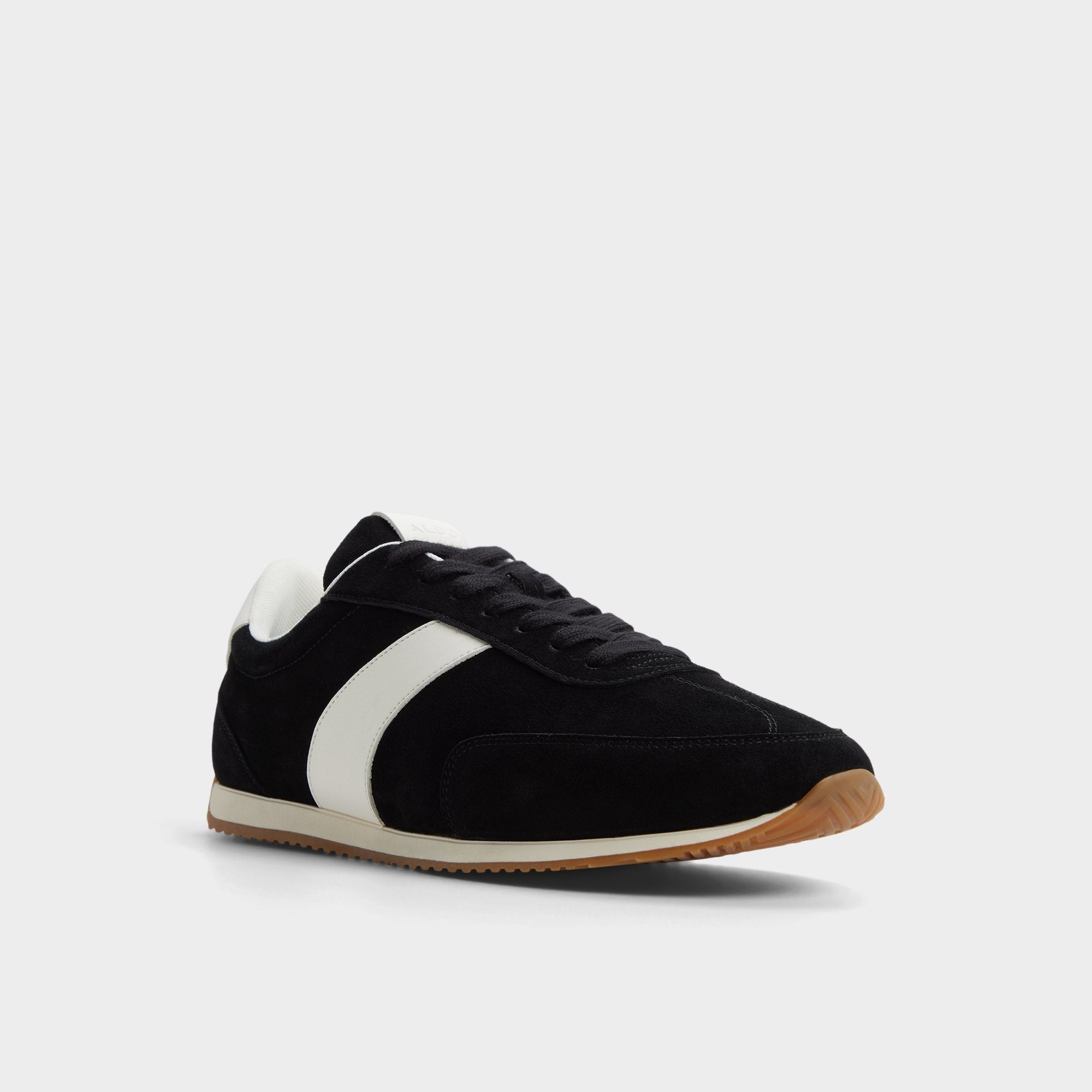 Cup sole Nathaniell in Black - Low top sneaker