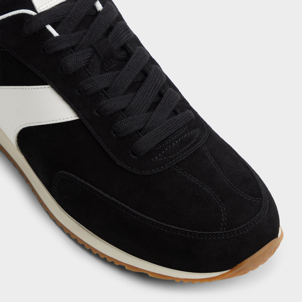 Cup sole Nathaniell in Black - Low top sneaker