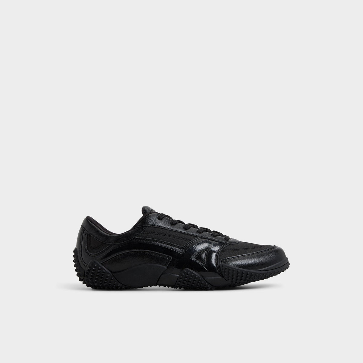 Drive in Black - Low top sneaker