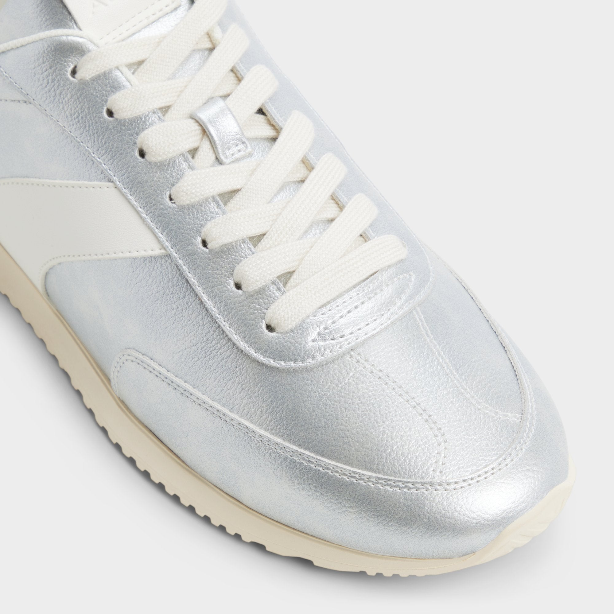 Nathaniel in Silver - Low top sneaker Cup sole