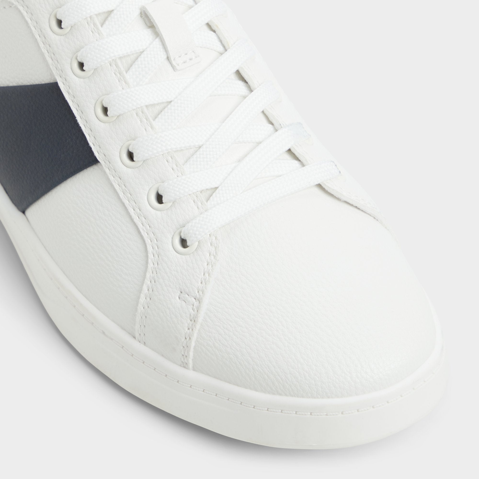 Cup sole Ozzy White/Navy Men's Low top - Low top sneaker